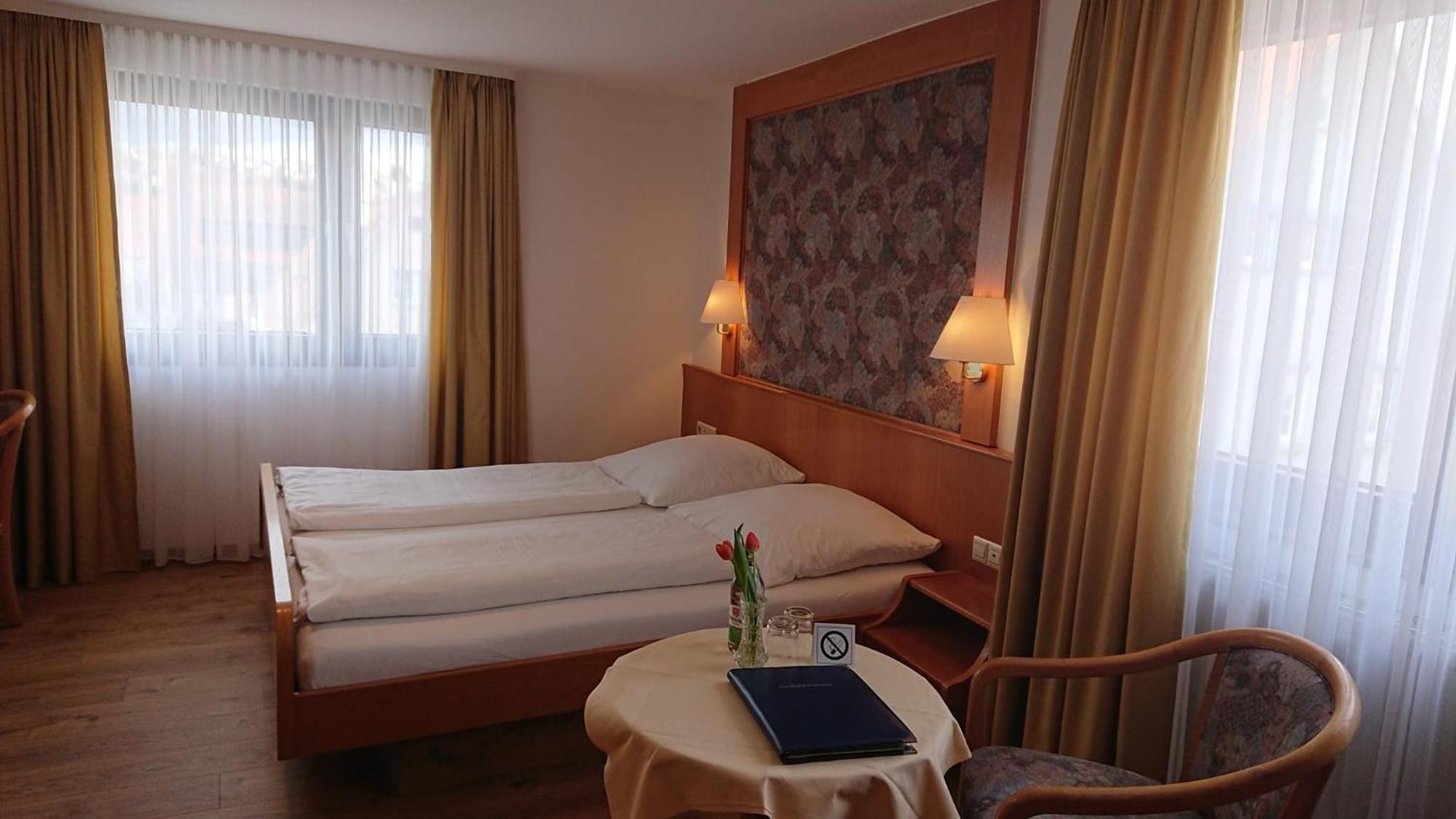 Hotel Wuerttemberger Hof Garni Роттенбург Экстерьер фото