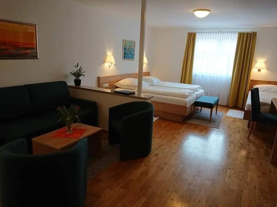 Hotel Wuerttemberger Hof Garni Роттенбург Экстерьер фото
