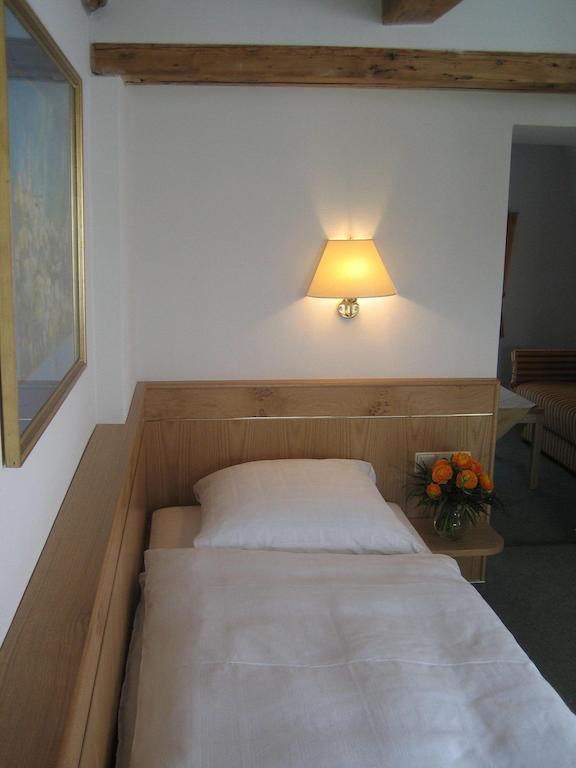 Hotel Wuerttemberger Hof Garni Роттенбург Номер фото