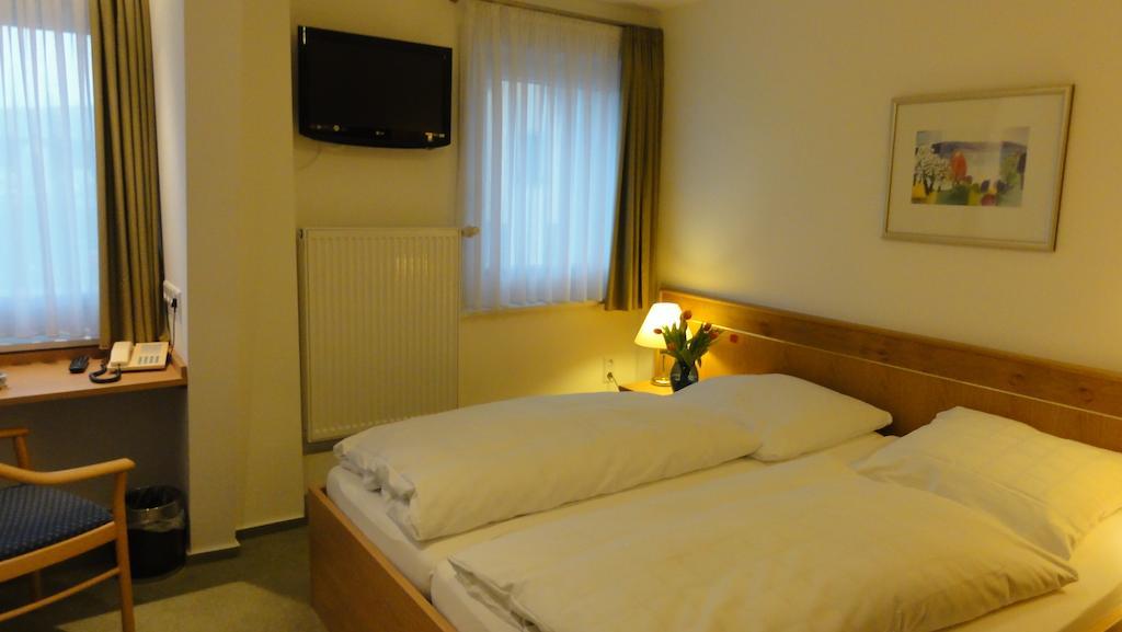 Hotel Wuerttemberger Hof Garni Роттенбург Номер фото