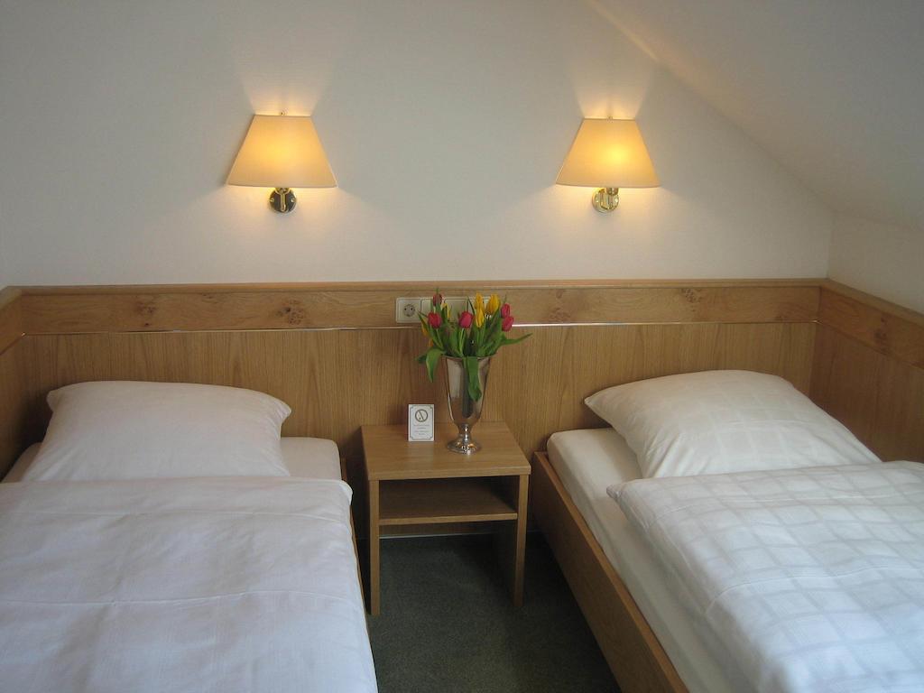 Hotel Wuerttemberger Hof Garni Роттенбург Номер фото